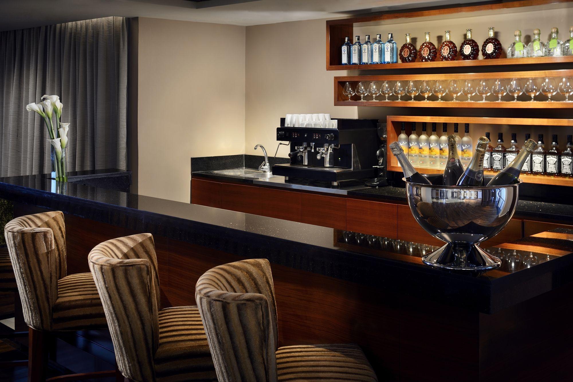 Marriott Executive Apartments Адис Абеба Екстериор снимка